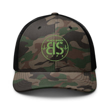 Load image into Gallery viewer, Camouflage trucker hat